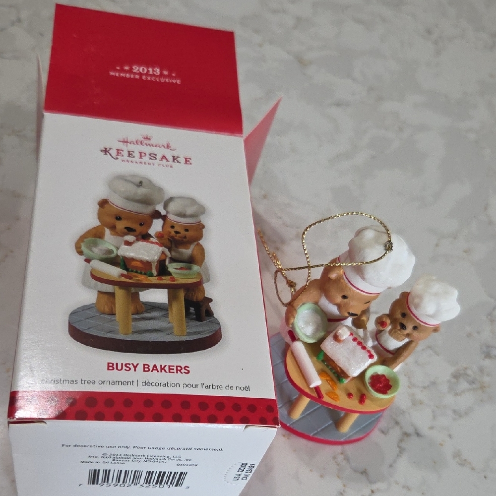 2013 Hallmark Busy Baker Christmas Ornament